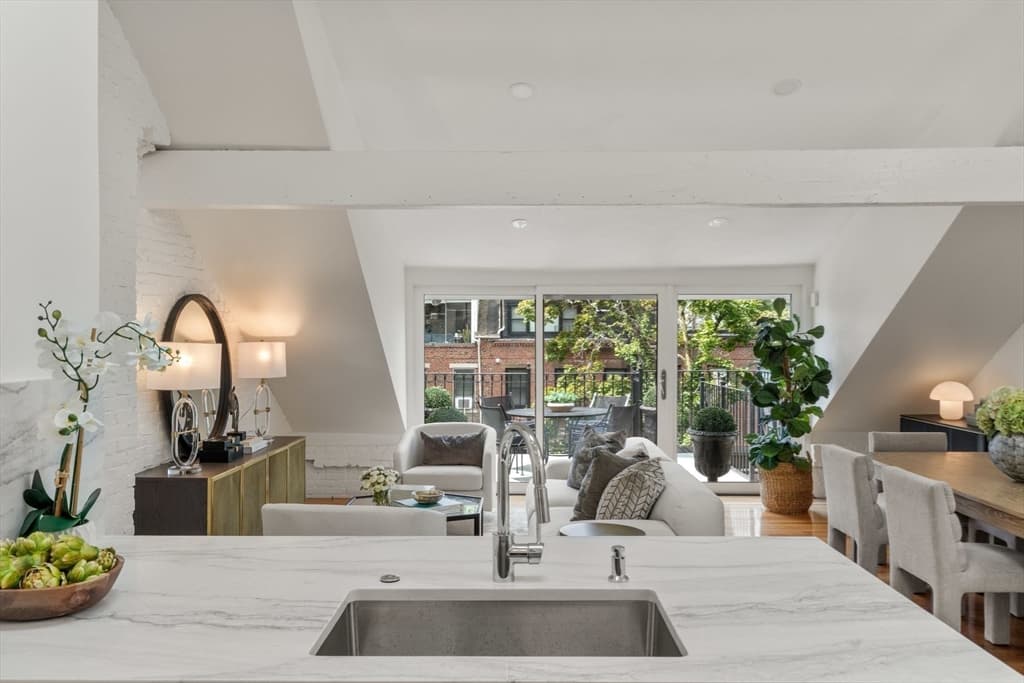 116 W Concord St # 4, Boston MA 02118 photo 10