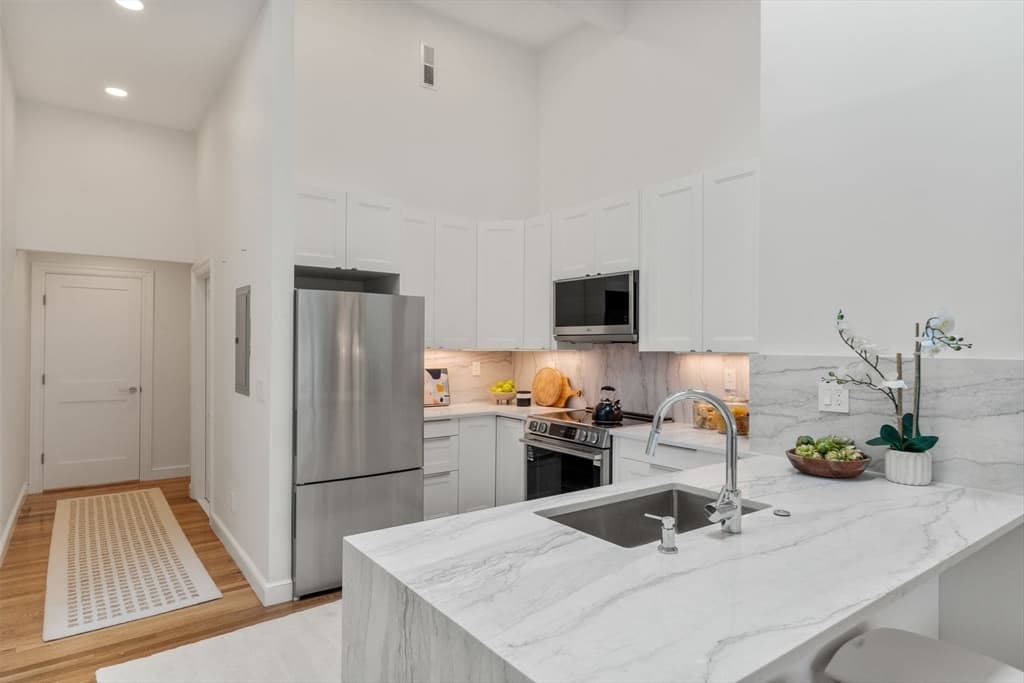 116 W Concord St # 4, Boston MA 02118 photo 11