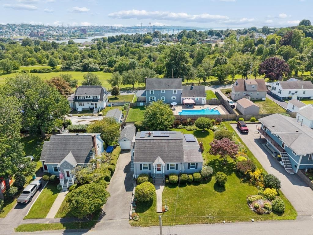 301 Westhill Avenue, Somerset MA 02726