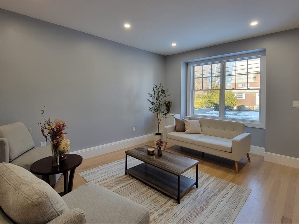 55 Oak Ave, Newton MA 02465 photo 3