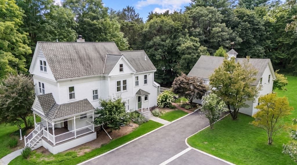 302 Concord Road, Weston MA 02493 photo 2