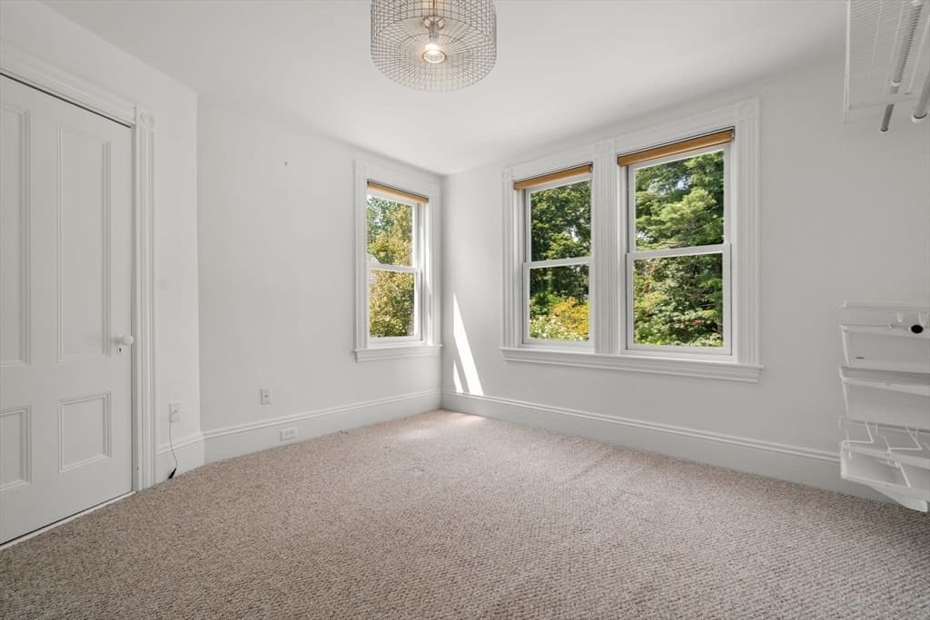 302 Concord Road, Weston MA 02493 photo 26