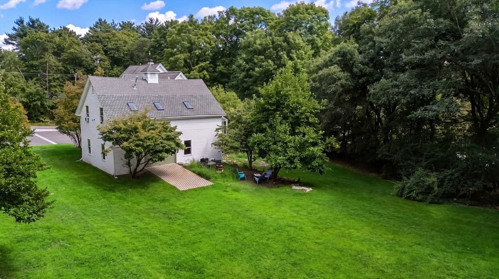 302 Concord Road, Weston MA 02493 photo 38