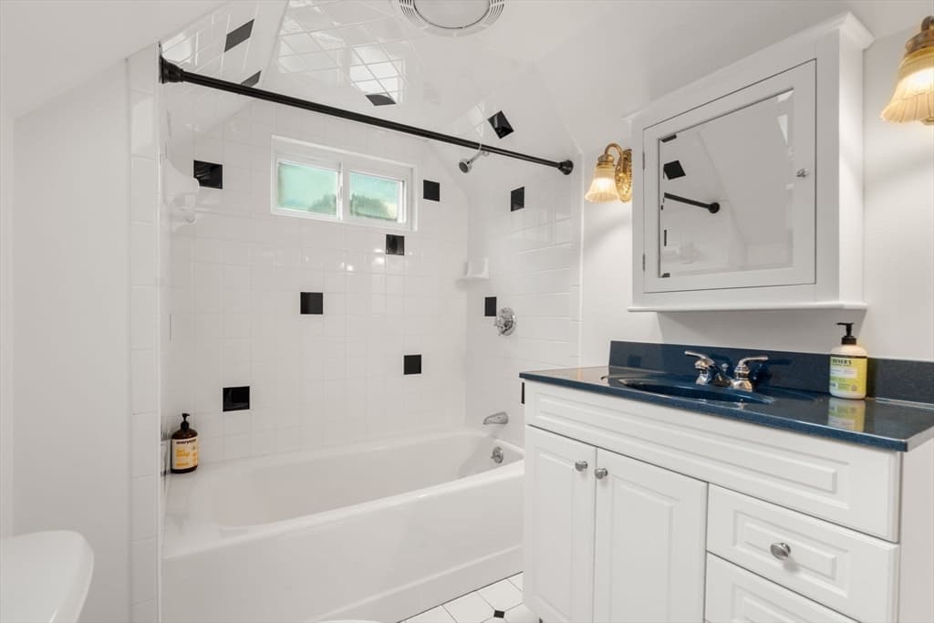 302 Concord Road, Weston MA 02493 photo 33