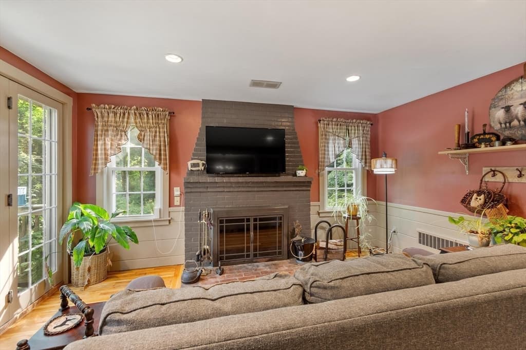 287 Northfield Rd, Lunenburg MA 01462 photo 28