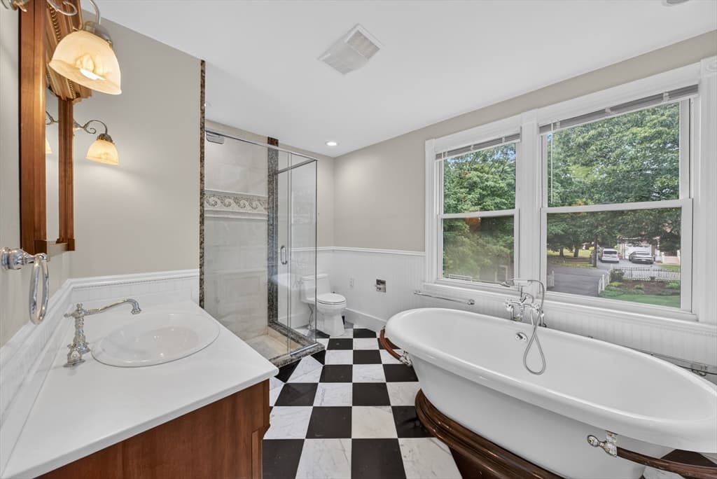 41 Maple St, Stoneham MA 02180 photo 16
