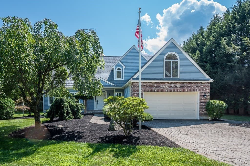 176 Putnam Rd, Holden MA 01520
