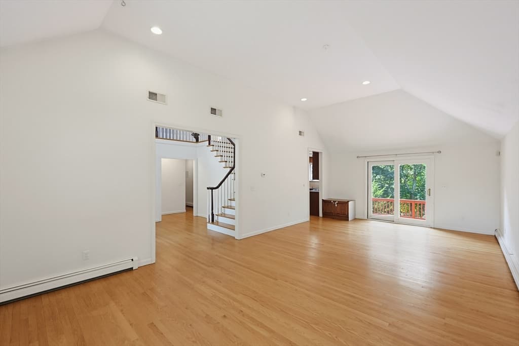 250 Palisades Cir, Stoughton MA 02072 photo 8