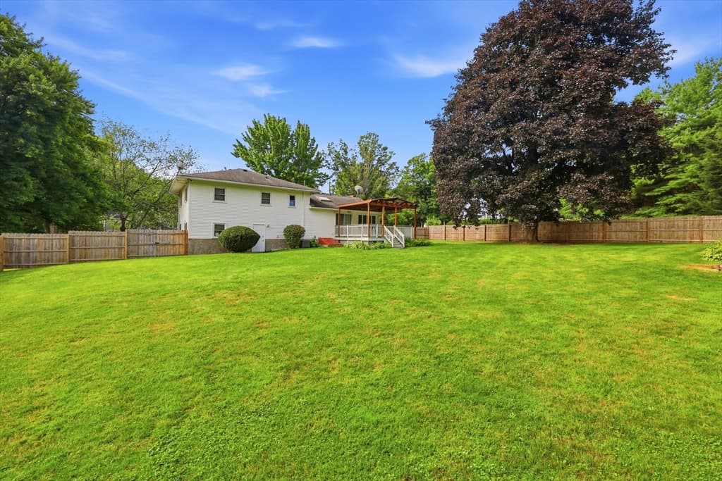 277 Brainerd St, South Hadley MA 01075 photo 28