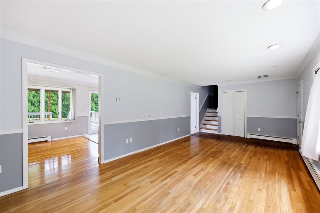 277 Brainerd St, South Hadley MA 01075 photo 5