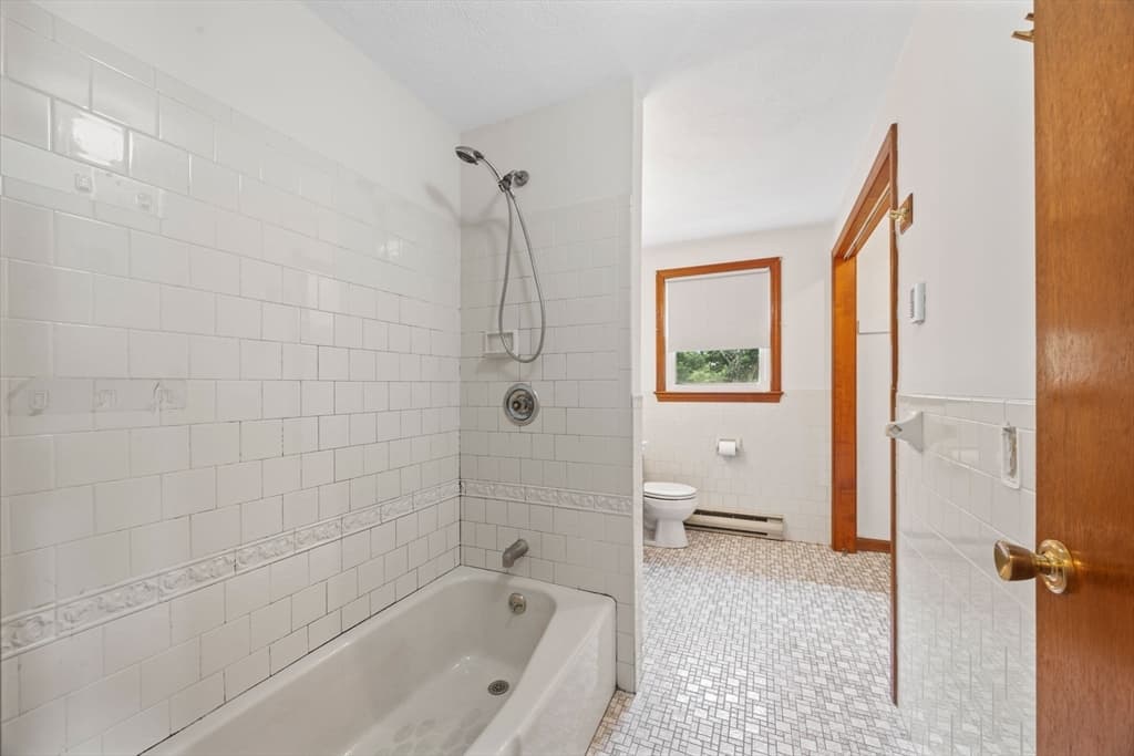 80 Kilby St, Woburn MA 01801 photo 8
