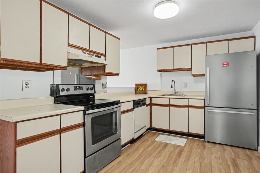 181 Littleton Rd # 211, Chelmsford MA 01824 photo 5
