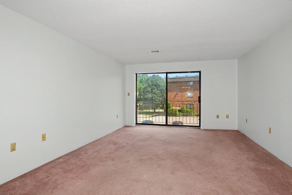 181 Littleton Rd # 211, Chelmsford MA 01824 photo 10