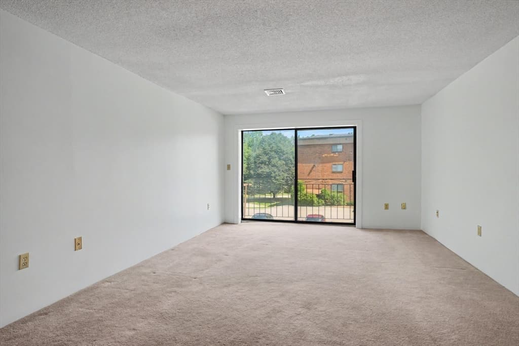 181 Littleton Rd # 211, Chelmsford MA 01824 photo 11