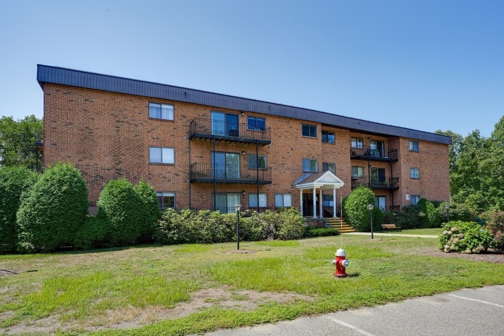 181 Littleton Rd # 211, Chelmsford MA 01824 photo 4