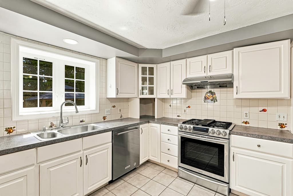 22 Stoney Hill Rd, Shrewsbury MA 01545 photo 5