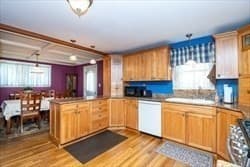 8 Highland St, Peabody MA 01960 photo 6