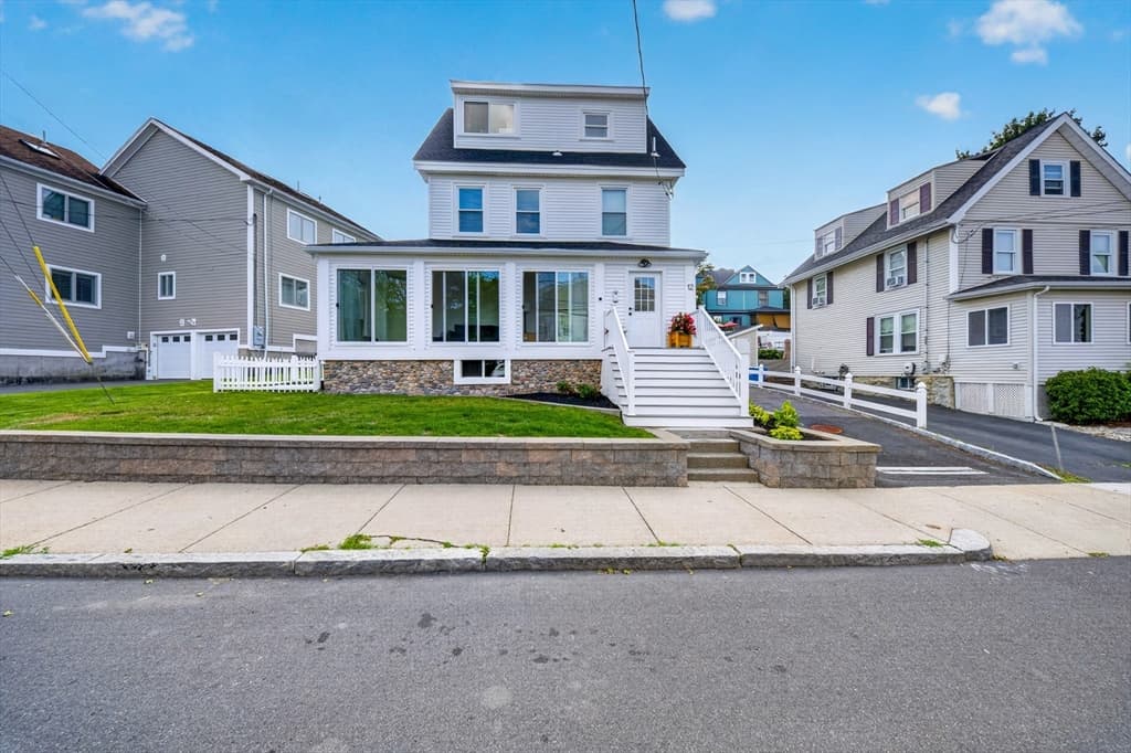 12 Sewall Ave # 2B, Winthrop MA 02152