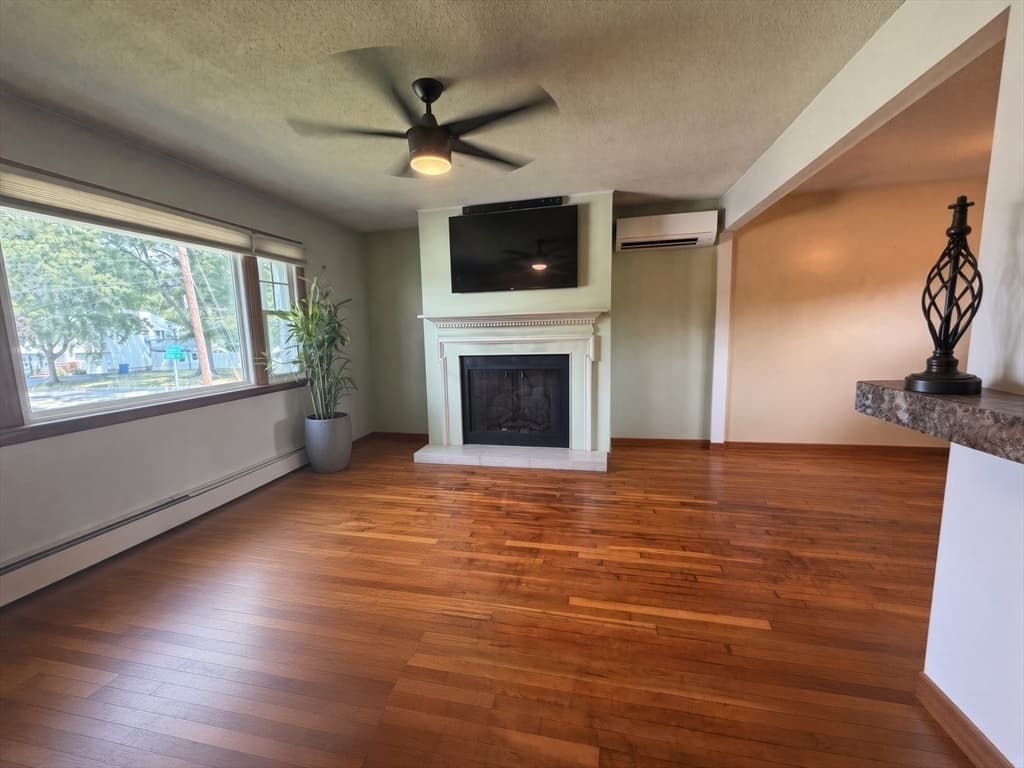24 Crestshire Drive, Lawrence MA 01843 photo 6