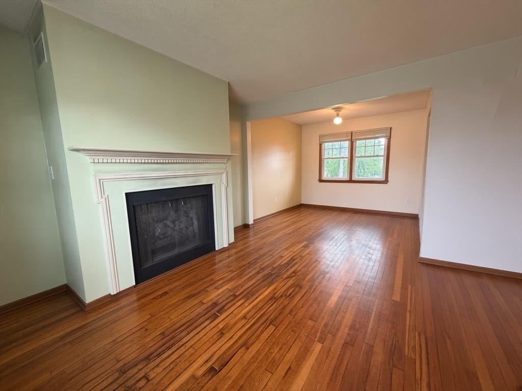 24 Crestshire Drive, Lawrence MA 01843 photo 5