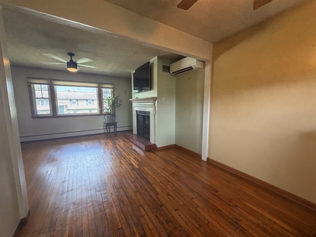 24 Crestshire Drive, Lawrence MA 01843 photo 8