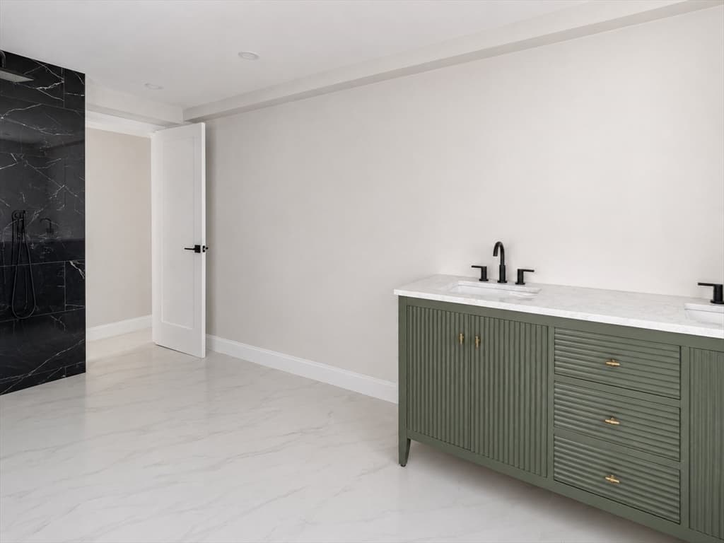 20 Shawmut St, Boston MA 02116 photo 19