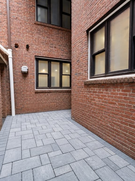 20 Shawmut St, Boston MA 02116 photo 40