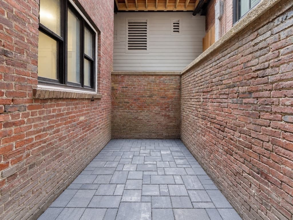 20 Shawmut St, Boston MA 02116 photo 39
