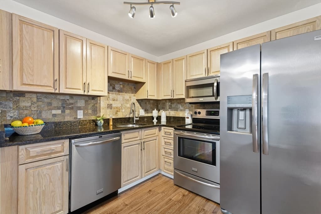 30 Chapman # 203, Weymouth MA 02189 photo 5