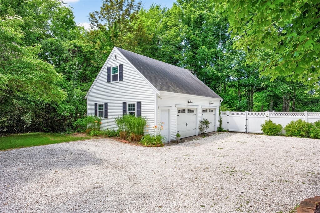 Single Family Residence at 658 Main St, Harwich MA 02645, Harwich, photo 36 of 42