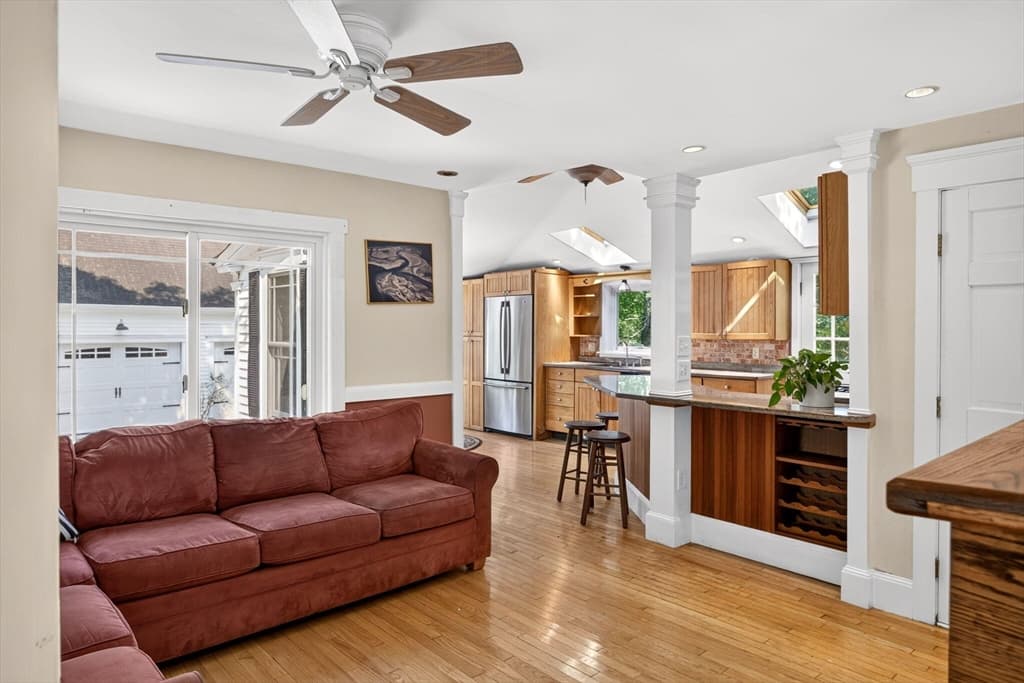 Single Family Residence at 658 Main St, Harwich MA 02645, Harwich, photo 11 of 42