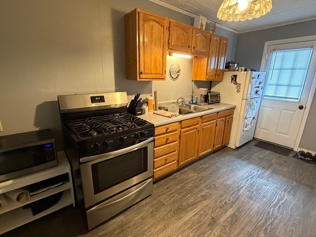 223 Mechanic St, Leominster MA 01453 photo 14