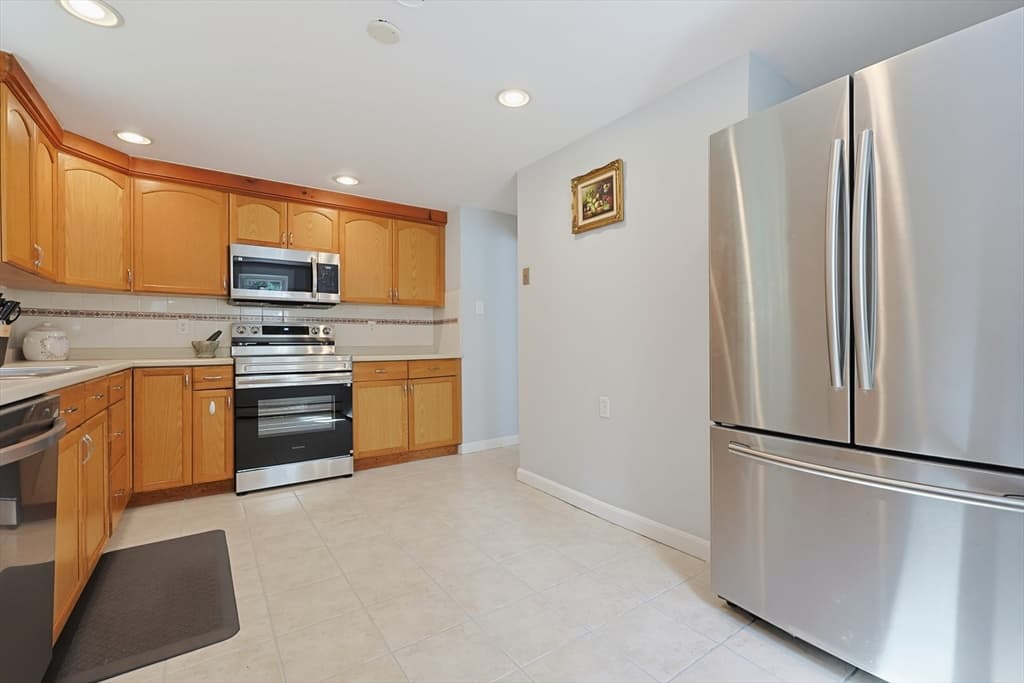 Single Family Residence at 22 Harriss Ct, Abington MA 02351, Abington, photo 10 of 32