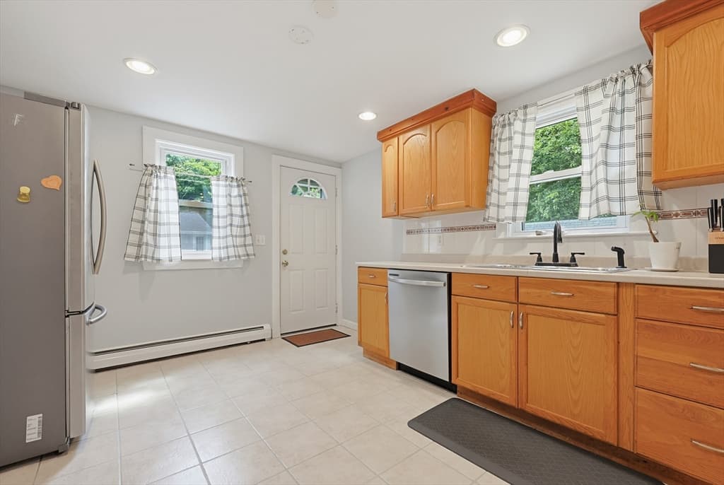 Single Family Residence at 22 Harriss Ct, Abington MA 02351, Abington, photo 11 of 32