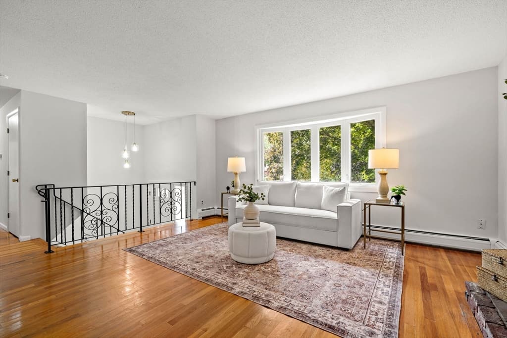 21 Freeport Dr, Burlington MA 01803 photo 6