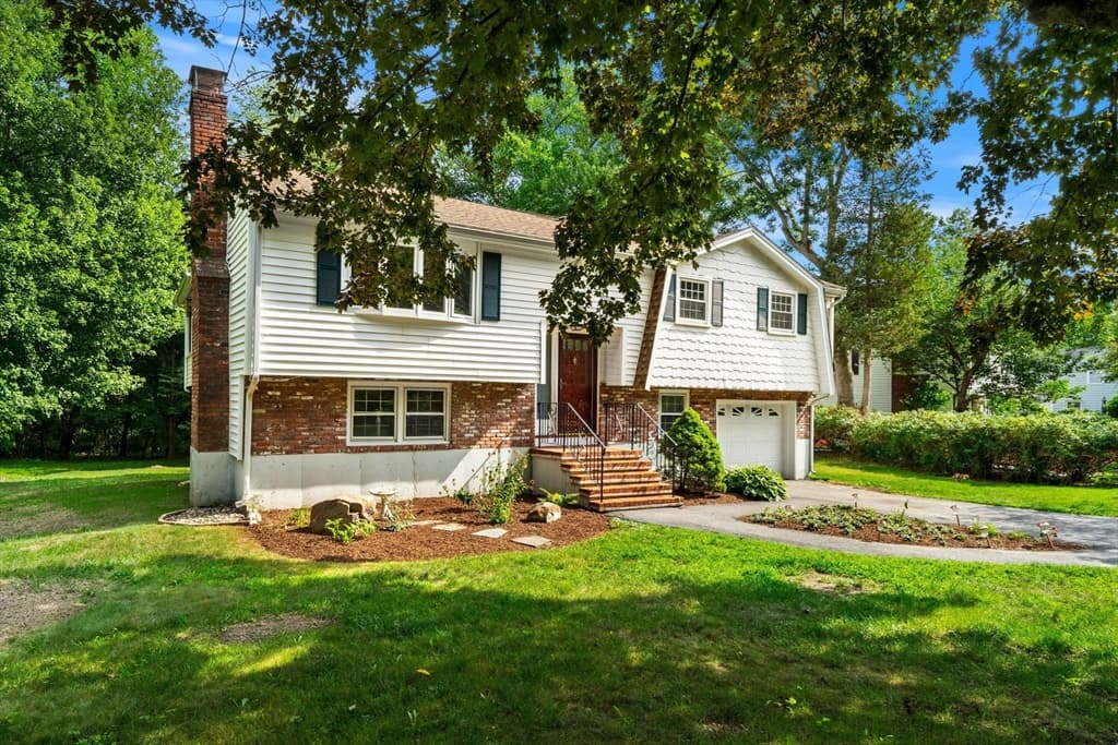 21 Freeport Dr, Burlington MA 01803 photo 42