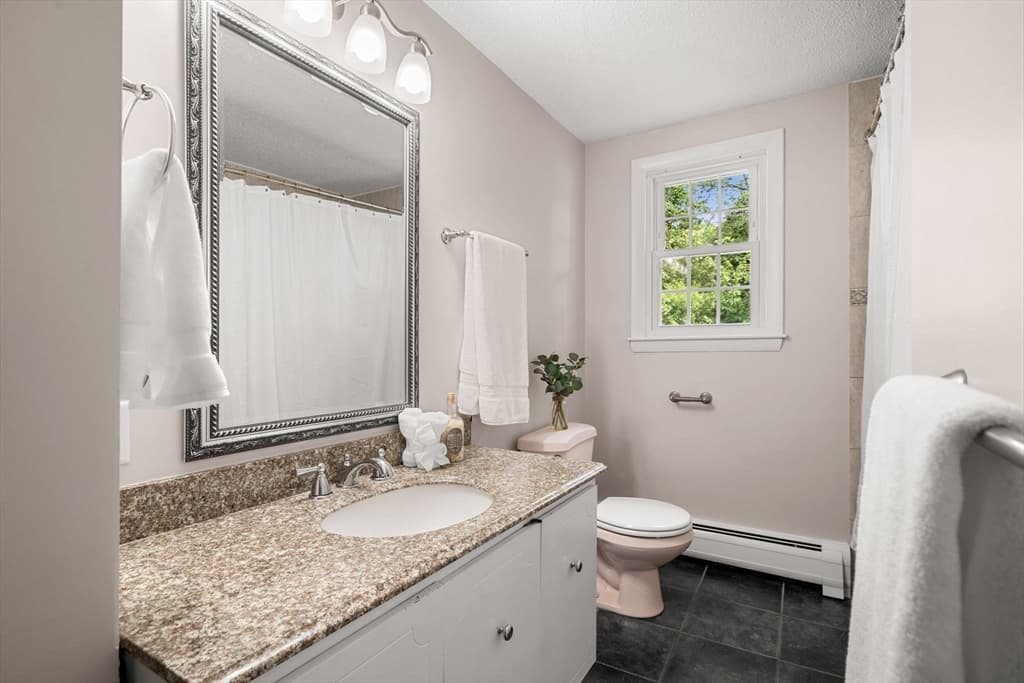 21 Freeport Dr, Burlington MA 01803 photo 24