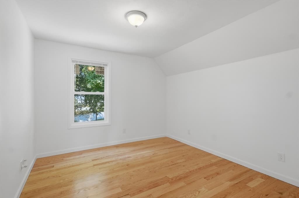 46 Sheridan St, Haverhill MA 01830 photo 23