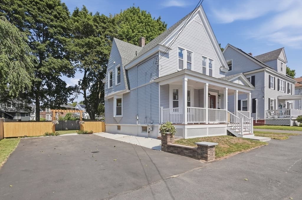 46 Sheridan St, Haverhill MA 01830 photo 3