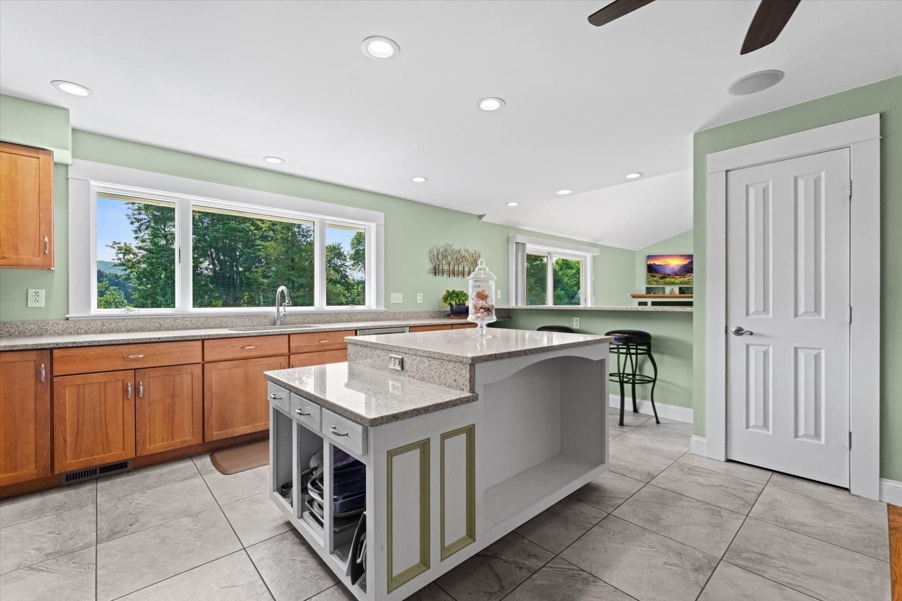 Single Family Residence at 136 Main St, Hatfield MA 01038, photo 8 of 41