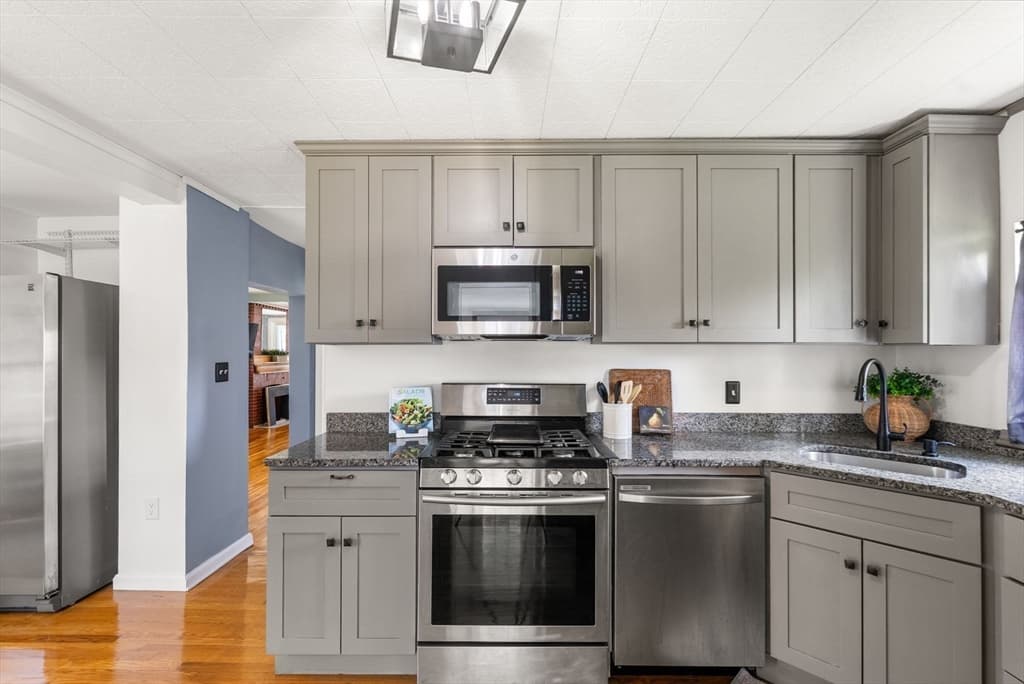 18 Kiely Rd, Dedham MA 02026 photo 13