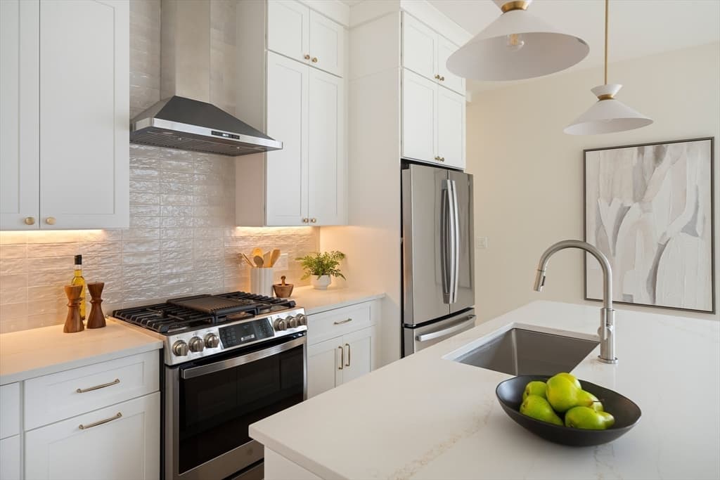 28 Swan Ave. # 1, Boston MA 02128 photo 12