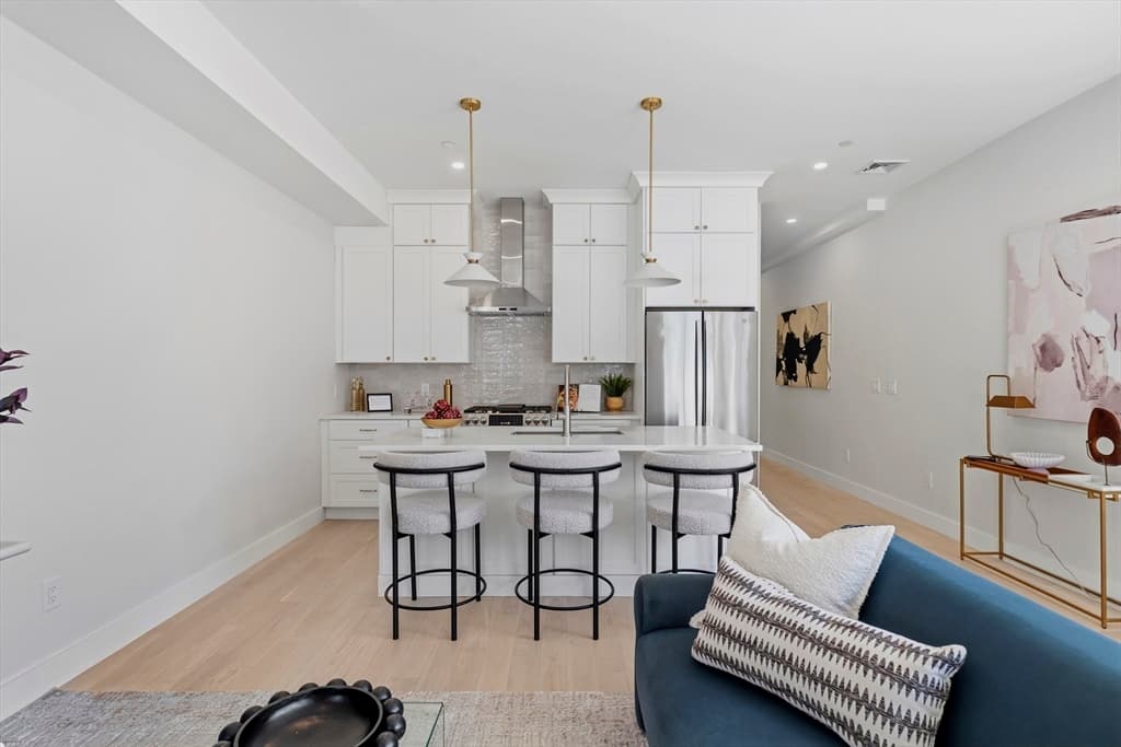 28 Swan Ave. # 1, Boston MA 02128 photo 3