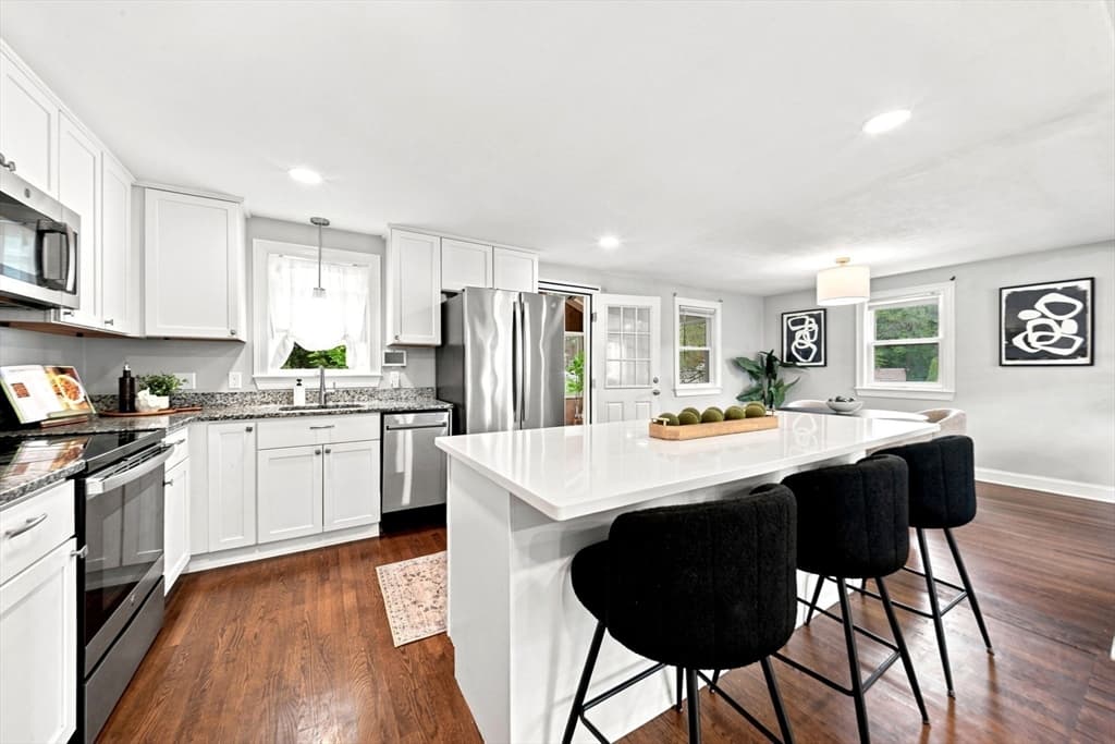 92 Dean Rd, Stoughton MA 02072 photo 11