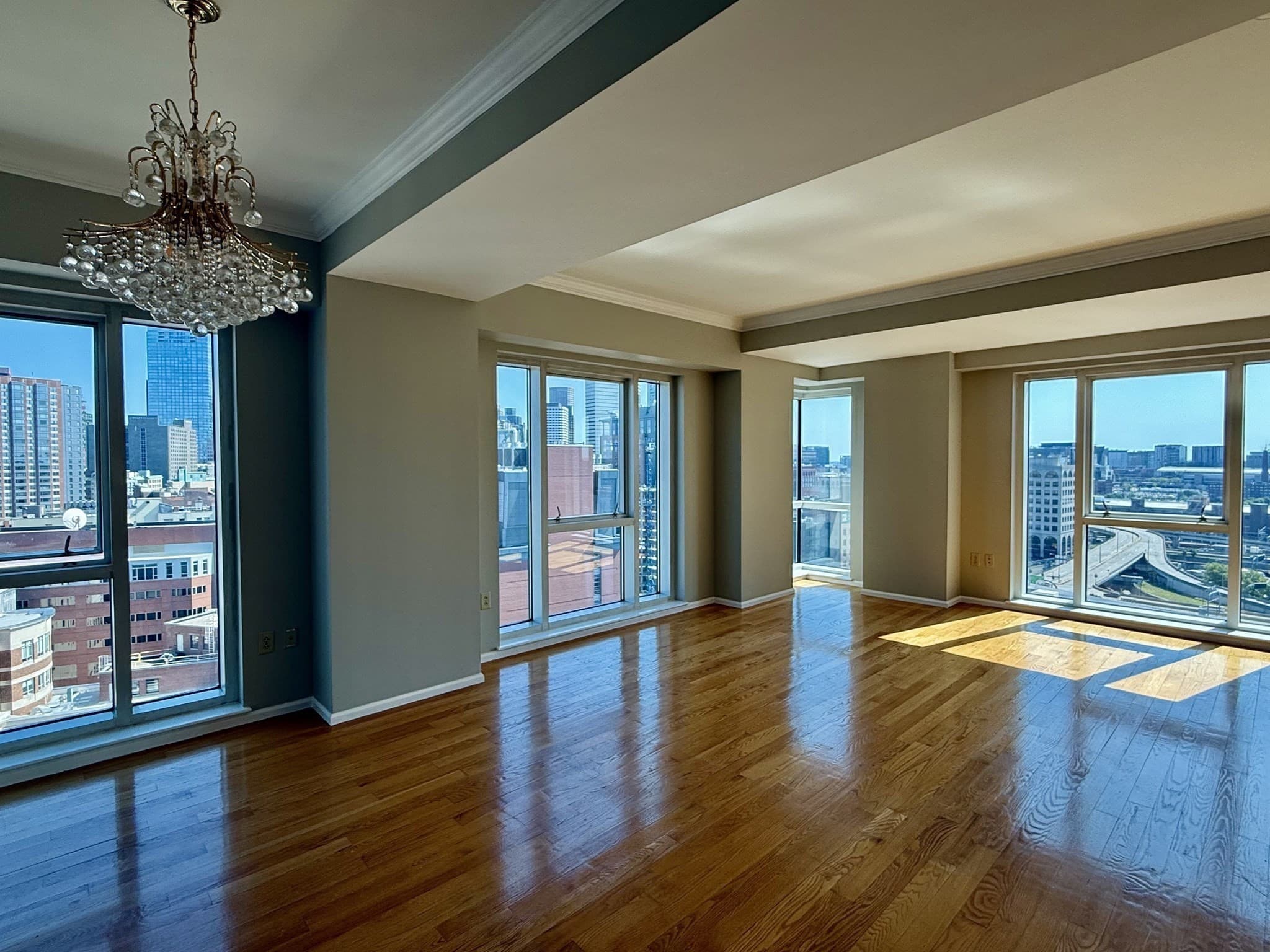 Condominium at 1 Nassau # 1705, Boston MA 02111, photo 13 of 36