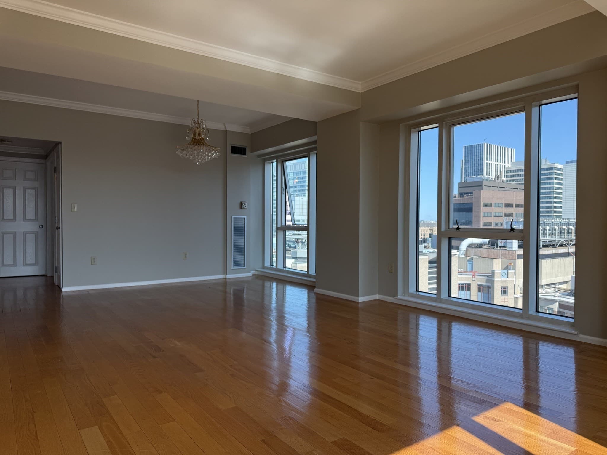 Condominium at 1 Nassau # 1705, Boston MA 02111, photo 12 of 36