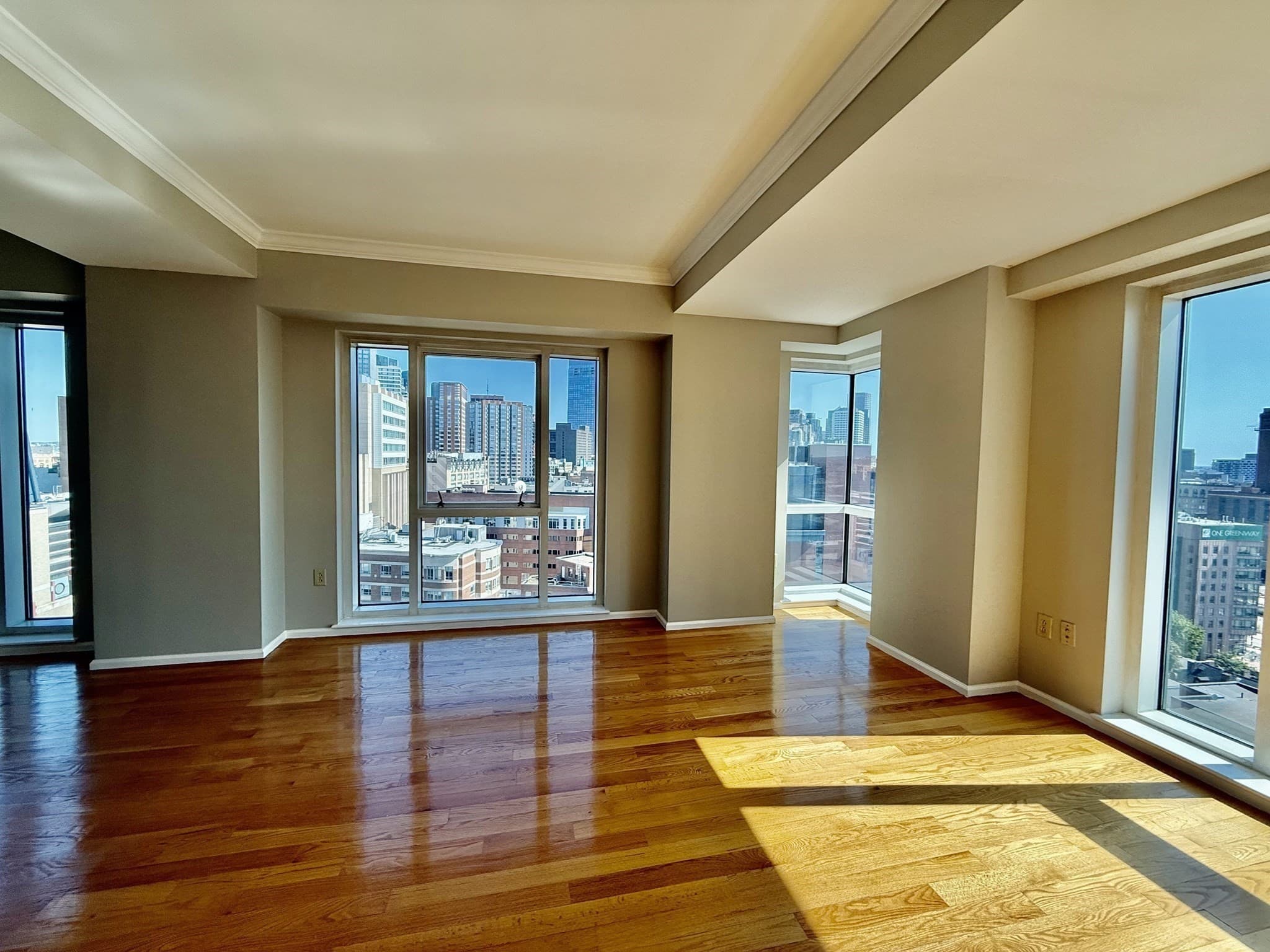 Condominium at 1 Nassau # 1705, Boston MA 02111, photo 3 of 36