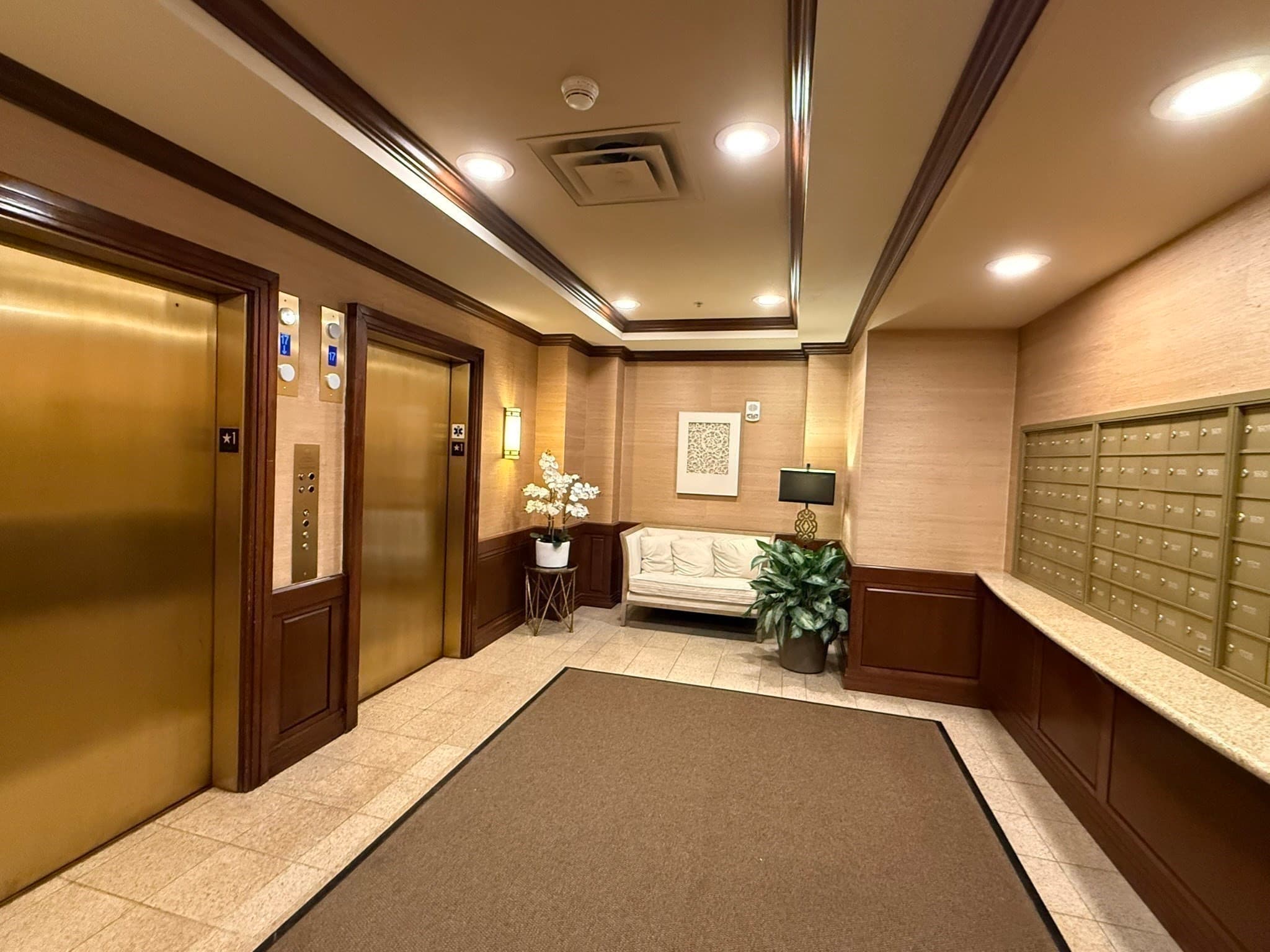 Condominium at 1 Nassau # 1705, Boston MA 02111, photo 32 of 36
