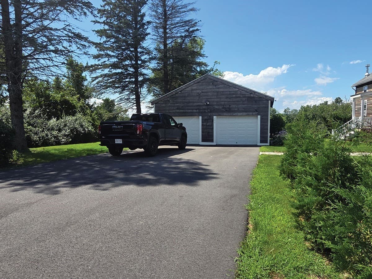 Equestrian at 777 Ridge Rd, Hardwick MA 01037, photo 4 of 42