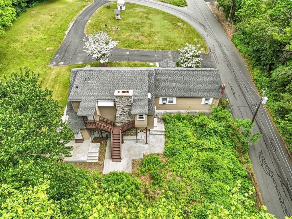 90 Glenview, Upton MA 01568 photo 30